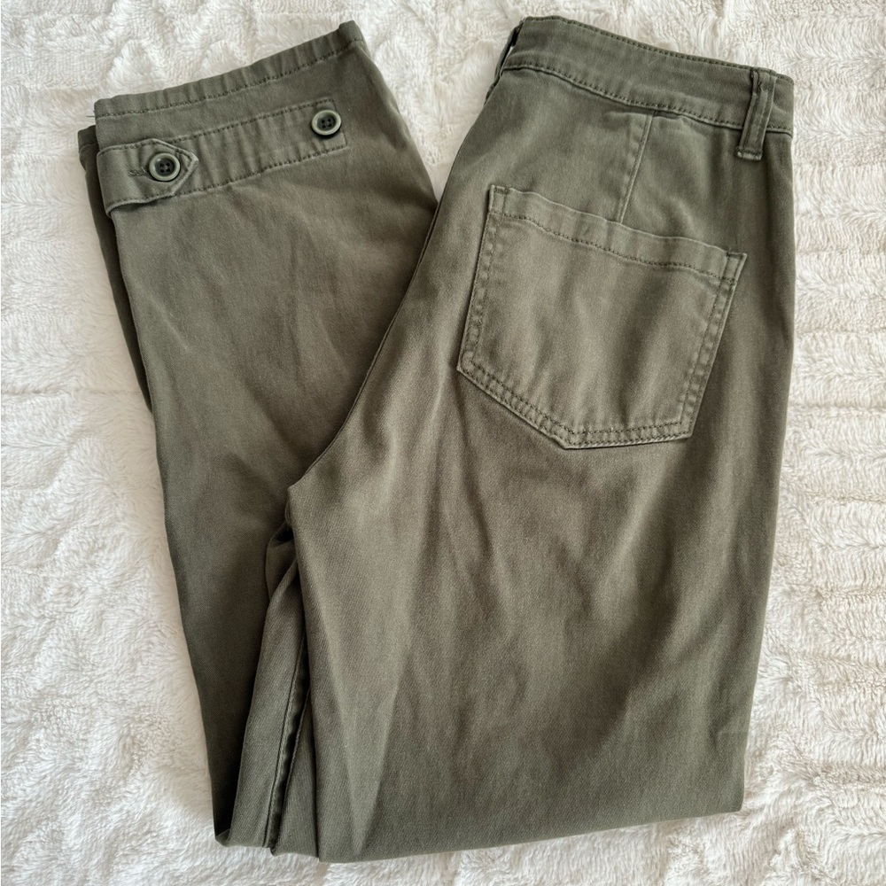 Time & Tru - Hunter Green Long Capri - Size 2